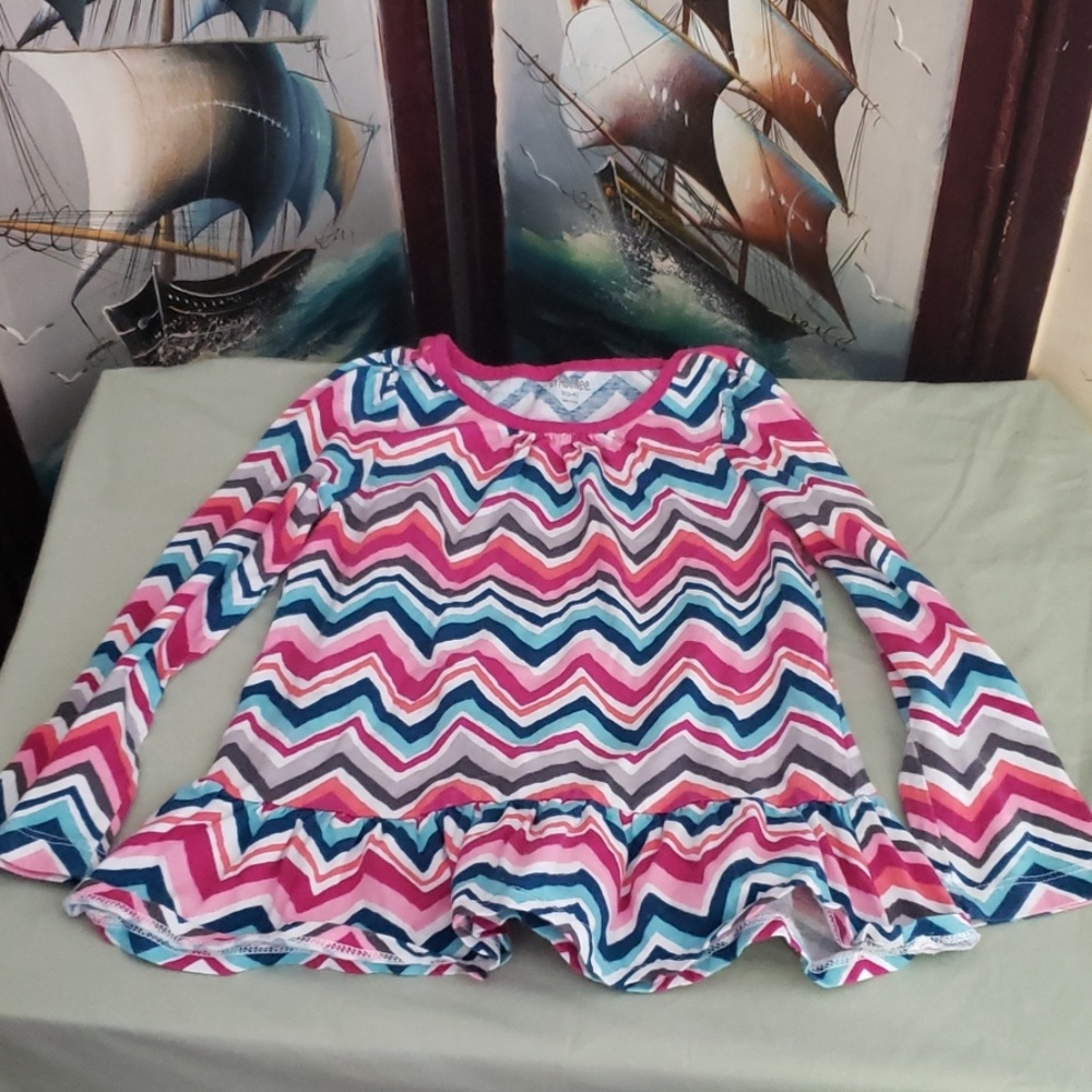 Gymboree child's size 5/6 top